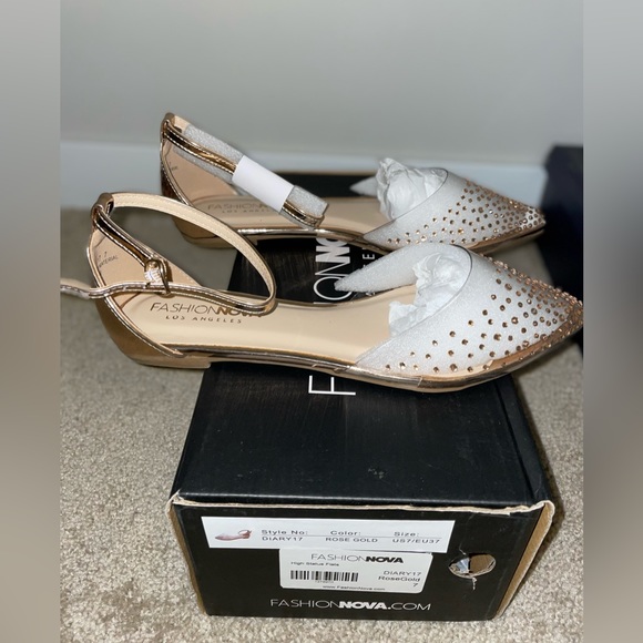 * FASHION NOVA * - Picture 3 of 4